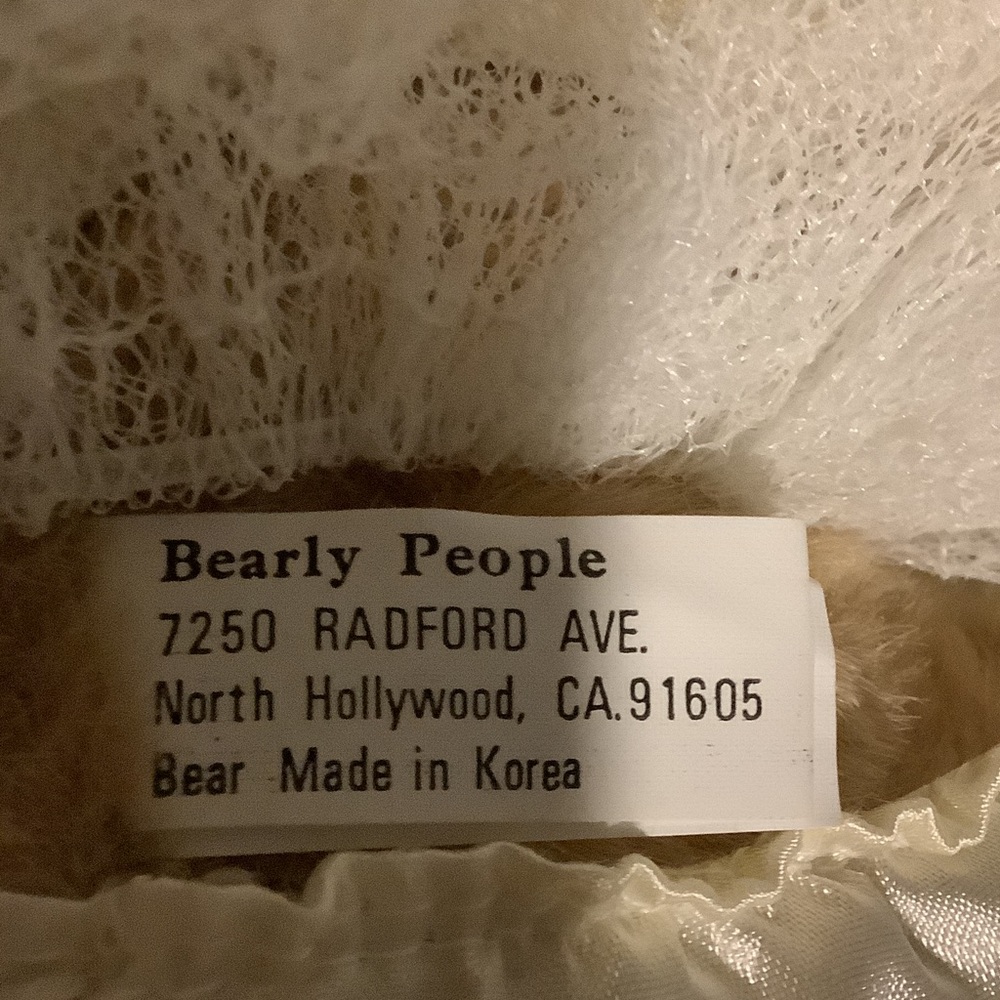 Bearly People Collectable Bridal Bear - Picture 8 of 10